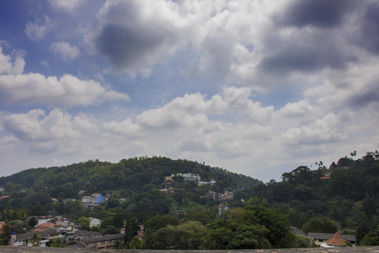 Breeze Villa Kandy Exterior photo