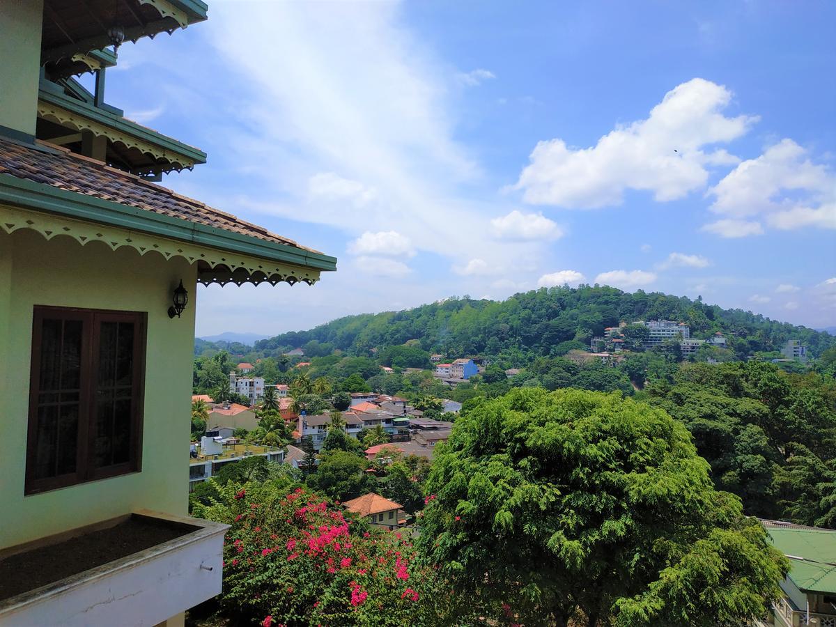 Breeze Villa Kandy Exterior photo